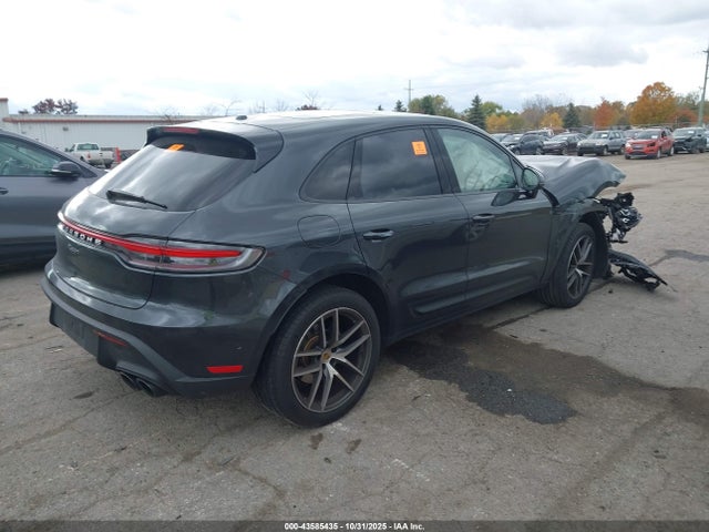 2023 PORSCHE MACAN WP1AA2A50PLB01747 Photo 3