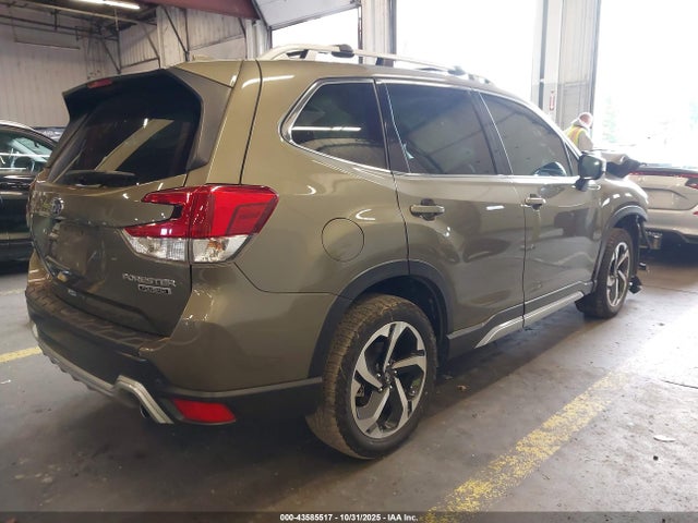 2022 SUBARU FORESTER JF2SKARCXNH443692 Photo 3