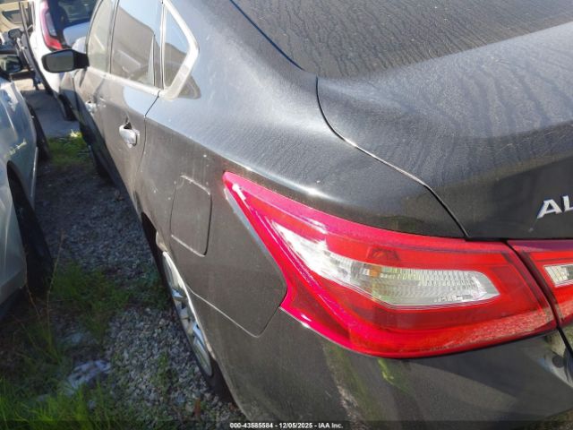 2016 NISSAN ALTIMA 1N4AL3AP8GC110947 Photo 2
