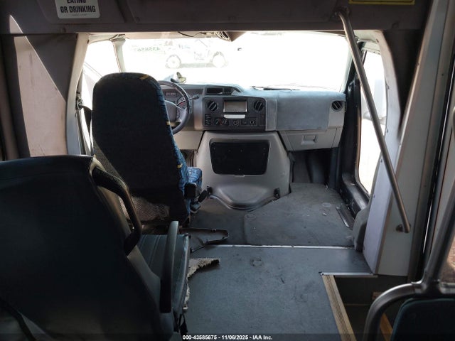 43585675 :رقم المزاد ، 1FDEE3FS2BDA24597 vin ، 2011 Ford Econoline E350 Super Duty Ctway Van مزاد بيع