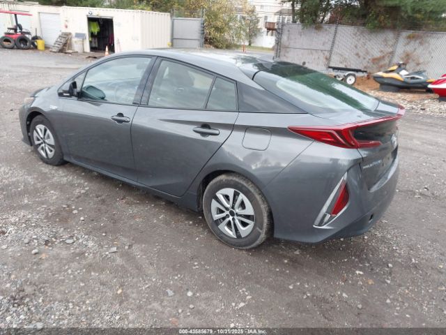 2017 TOYOTA PRIUS PRIME JTDKARFP6H3030841 Photo 2