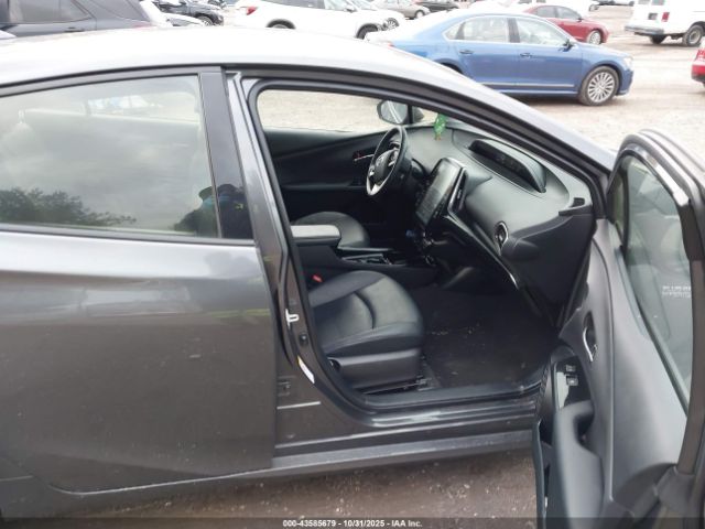 2017 TOYOTA PRIUS PRIME JTDKARFP6H3030841 Photo 4