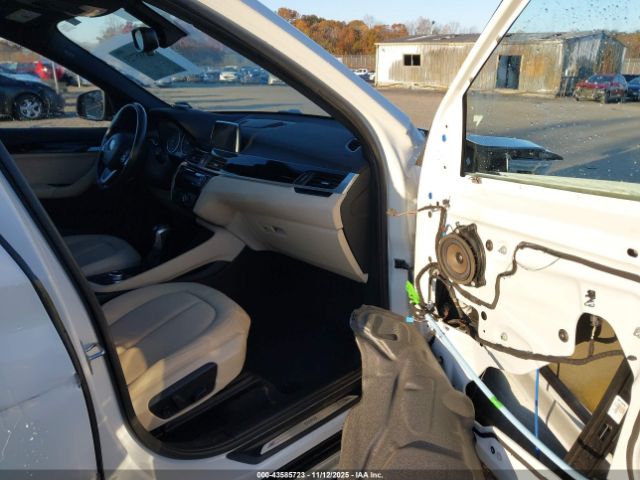 2018 BMW X1 WBXHT3Z36J4A66514 Photo 4