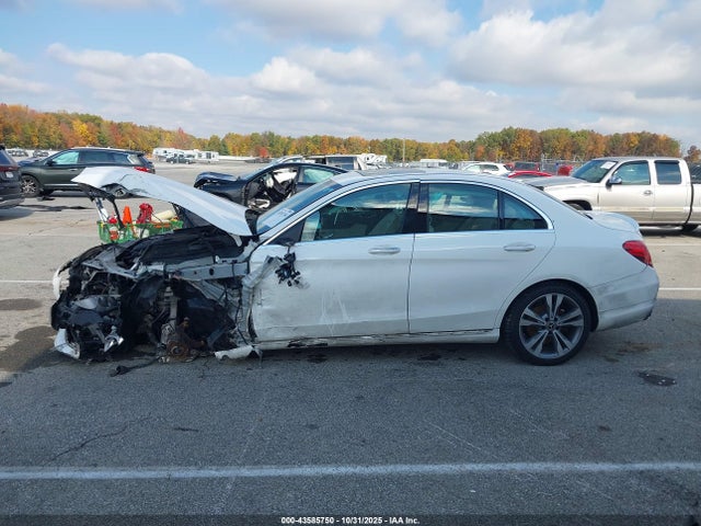 2018 Mercedes-benz C 300 4matic მანქანა იყიდება აუქციონზე, vin: 55SWF4KBXJU280977, აუქციონის ნომერი: 43585750