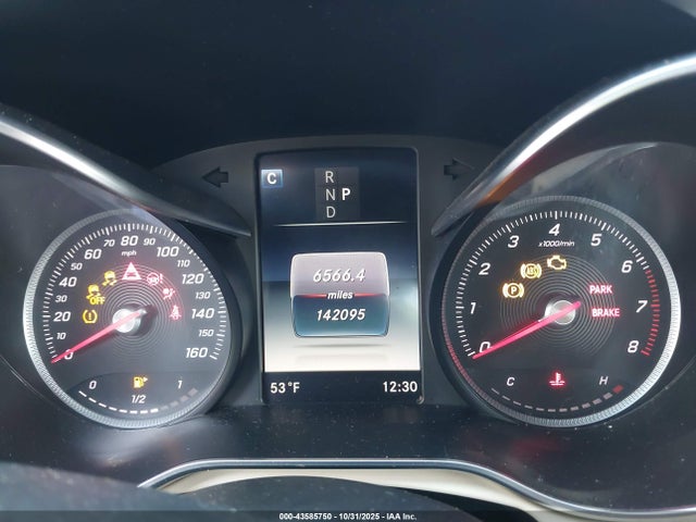 2018 Mercedes-benz C 300 4matic მანქანა იყიდება აუქციონზე, vin: 55SWF4KBXJU280977, აუქციონის ნომერი: 43585750