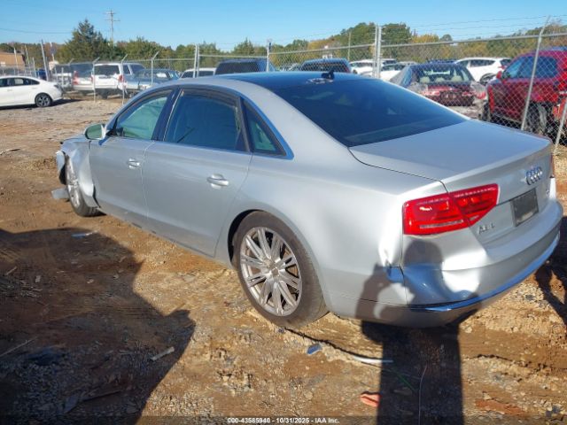2011 AUDI A8 L WAURVAFD4BN018321 Photo 2