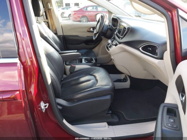 2019 CHRYSLER PACIFICA 2C4RC1BG9KR680701 Photo 4