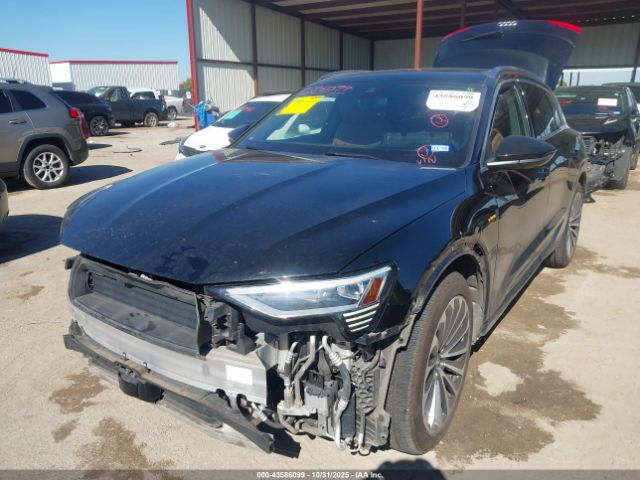 2019 AUDI E-TRON WA1VAAGE2KB015837 Photo 1