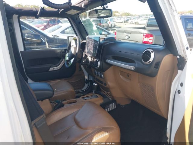 2014 JEEP WRANGLER UNLIMITED 1C4HJWEG3EL123080 Photo 4