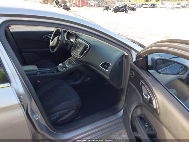 2015 CHRYSLER 200 1C3CCCAB2FN702875 Photo 4