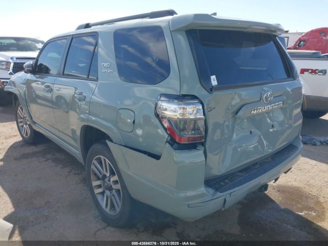 2022 TOYOTA 4RUNNER JTESU5JRXN5997277 Photo 2