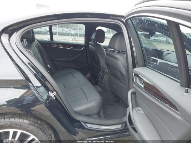 2018 BMW 530I WBAJA5C5XJWA36959 Photo 7