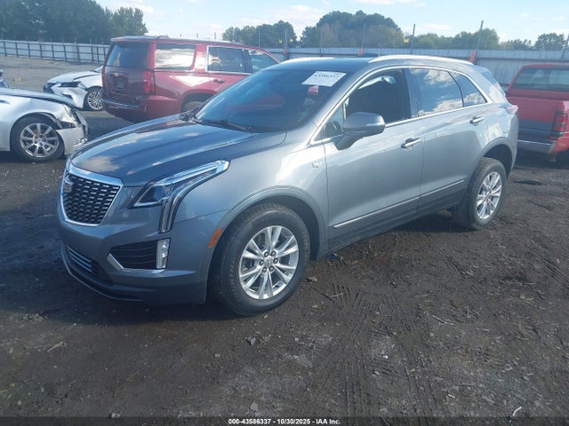2021 CADILLAC XT5 1GYKNAR45MZ140675 Photo 1