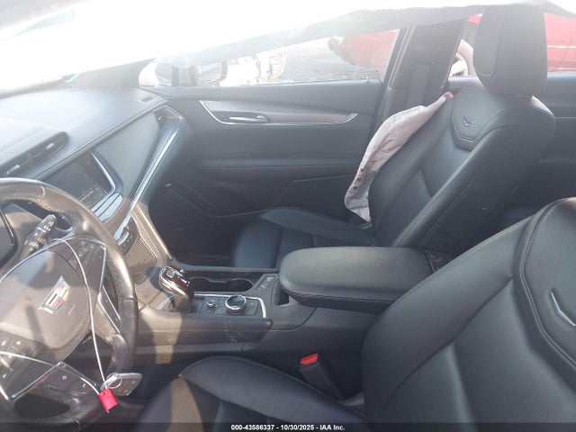 2021 CADILLAC XT5 1GYKNAR45MZ140675 Photo 4