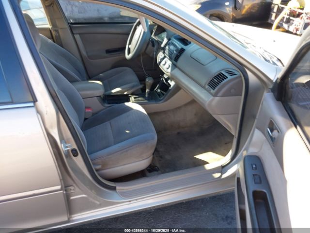 2005 TOYOTA CAMRY 4T1BE32K75U394280 Photo 4
