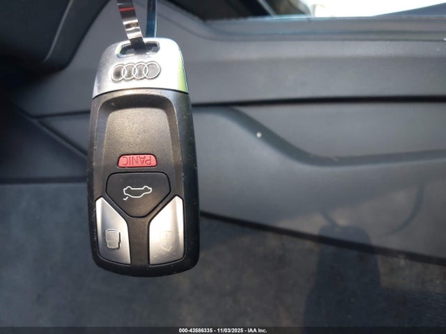 2017 AUDI A4 WAUGNAF44HN056602 Photo 10