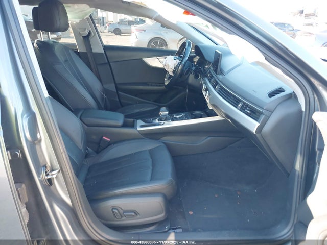 2017 AUDI A4 WAUGNAF44HN056602 Photo 4