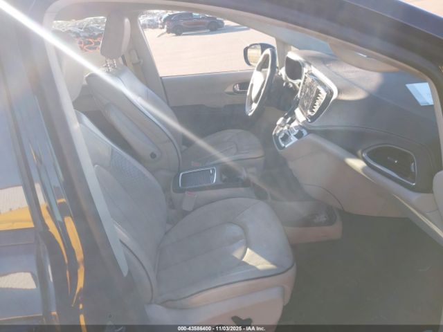 2018 CHRYSLER PACIFICA HYBRID 2C4RC1N79JR340622 Photo 4