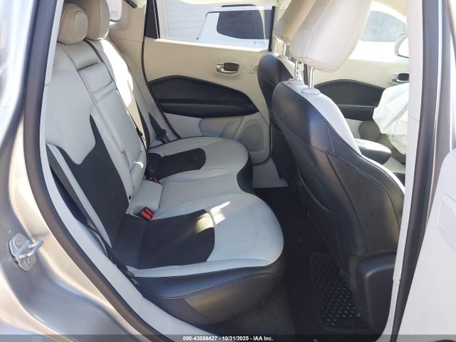 2019 JEEP COMPASS 3C4NJDBB6KT671879 Photo 7