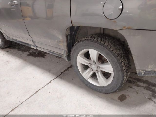 2011 JEEP COMPASS 1J4NF1FB4BD279932 Photo 5