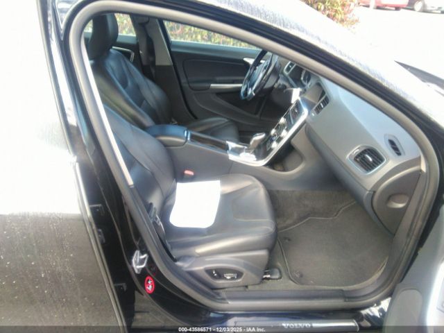 2016 VOLVO V60 YV140MEK6G1287930 Photo 4