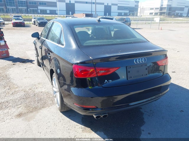 2015 AUDI A3 WAUCCGFF2F1040170 Photo 2