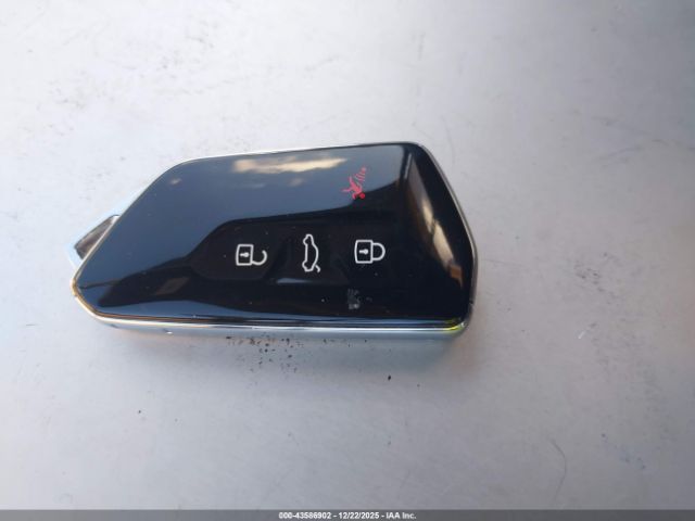 2023 VOLKSWAGEN ID.4 1V2VMPE88PC019033 Photo 10