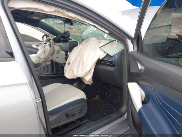 2023 VOLKSWAGEN ID.4 1V2VMPE88PC019033 Photo 4