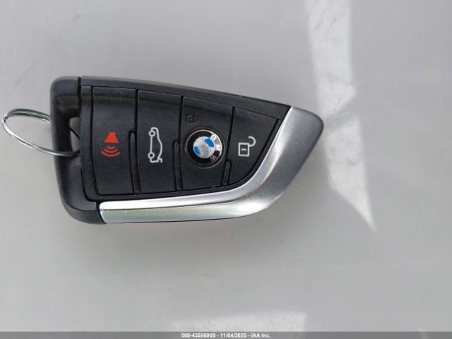 2018 BMW X3 5UXTS3C51J0Y99743 Photo 10
