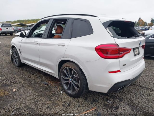 2018 BMW X3 5UXTS3C51J0Y99743 Photo 2