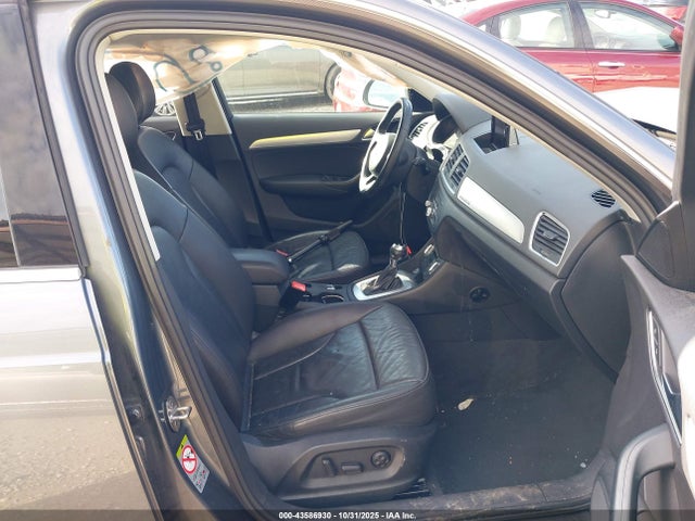 2015 AUDI Q3 WA1EFCFS7FR007573 Photo 4