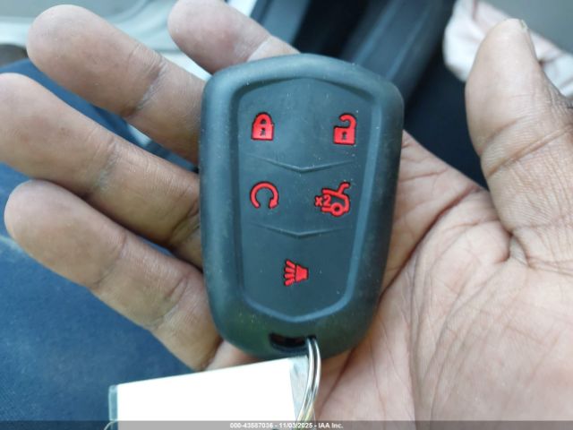 2020 CADILLAC XT4 1GYFZCR40LF033812 Photo 10