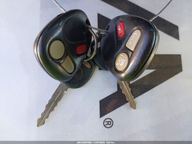 2001 GMC YUKON XL 1500 3GKEC16T21G218978 Photo 10