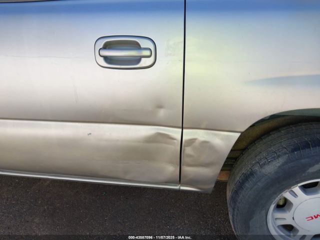 2001 GMC YUKON XL 1500 3GKEC16T21G218978 Photo 5