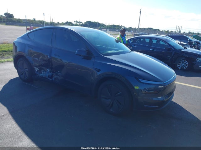 2026 TESLA MODEL Y 7SAYGDEE0TA388086 Photo 0