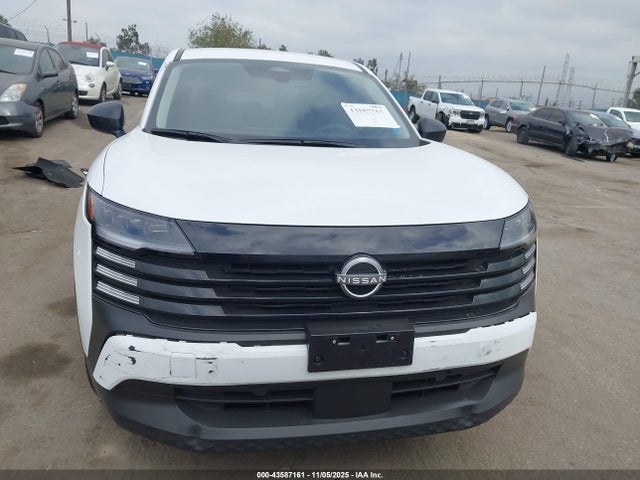 3N8AP6BA9SL315026 Nissan Kicks S Fwd
