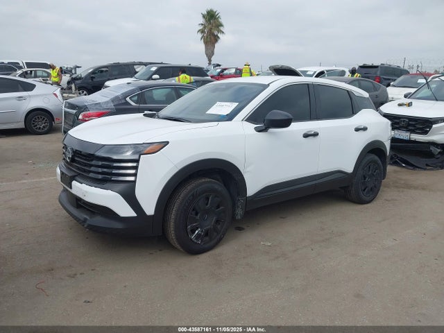 3N8AP6BA9SL315026 Nissan Kicks S Fwd