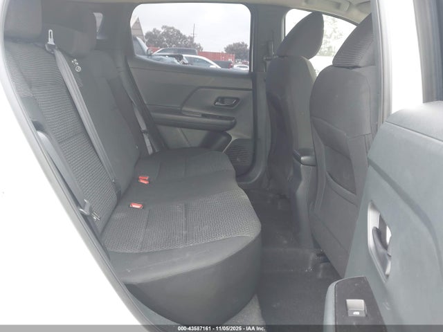 3N8AP6BA9SL315026 Nissan Kicks S Fwd