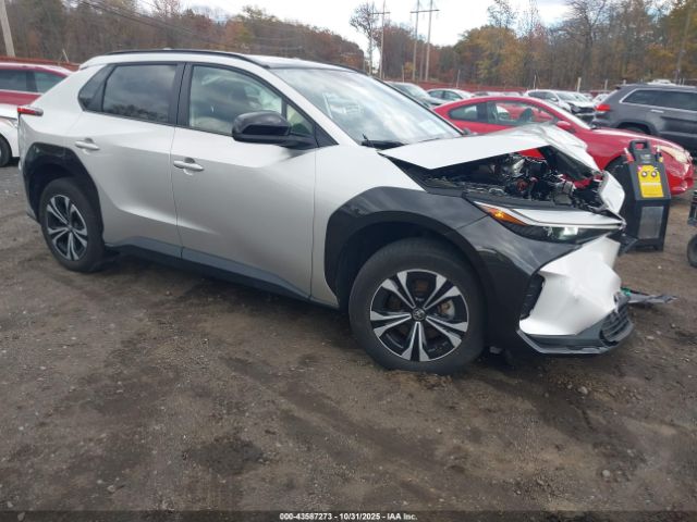 2024 TOYOTA BZ4X JTMABACA0RA066774 Photo 0