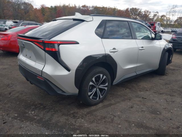 2024 TOYOTA BZ4X JTMABACA0RA066774 Photo 3