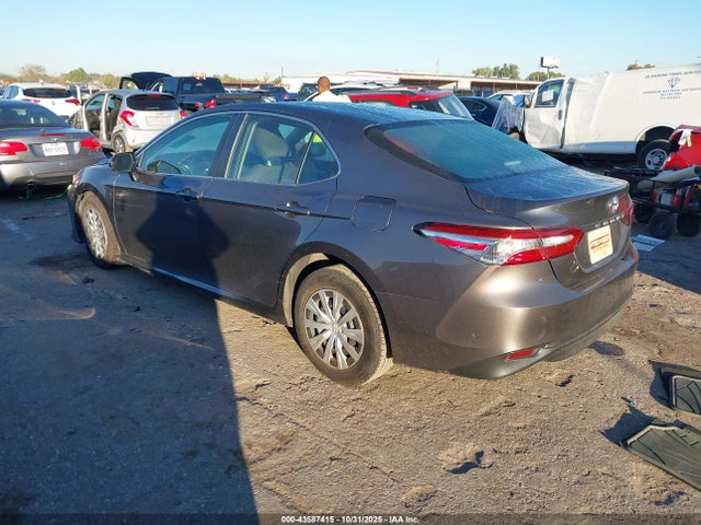 2018 Toyota Camry L მანქანა იყიდება აუქციონზე, vin: 4T1B11HK5JU078698, აუქციონის ნომერი: 43587415