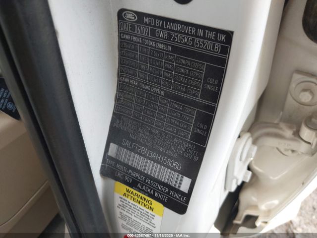 2010 LAND ROVER LR2 SALFT2BN3AH158060 Photo 8