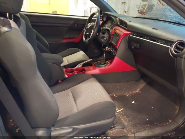 2015 SCION TC JTKJF5C73F3096215 Photo 4