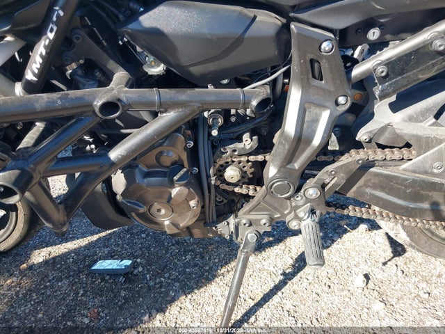 JYARM27E3KA004125 Yamaha MT07