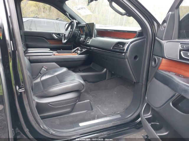 2018 LINCOLN NAVIGATOR 5LMJJ2JT2JEL12887 Photo 4