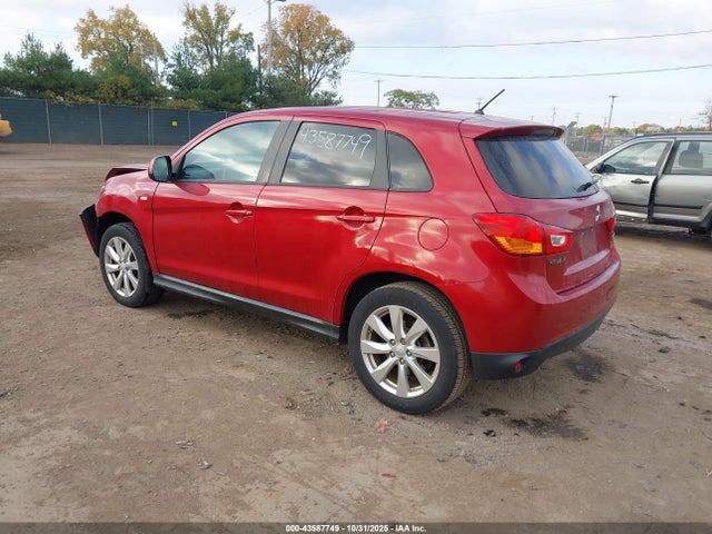 2015 MITSUBISHI OUTLANDER SPORT 4A4AP3AU4FE047913 Photo 2