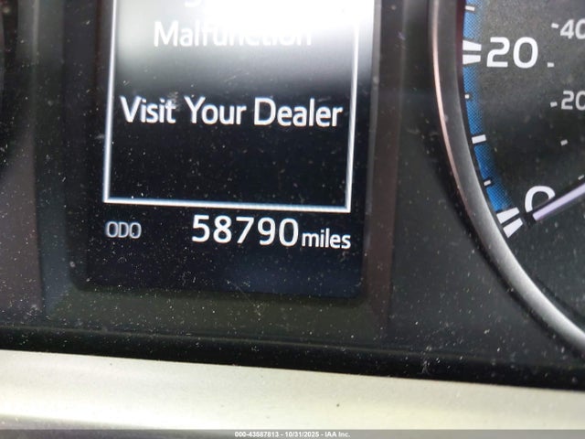 Toyota RAV4 LE 2017 JTMZFREV6HJ703560 Image 38