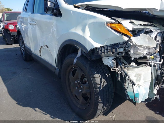 Toyota RAV4 LE 2017 JTMZFREV6HJ703560 Image 41