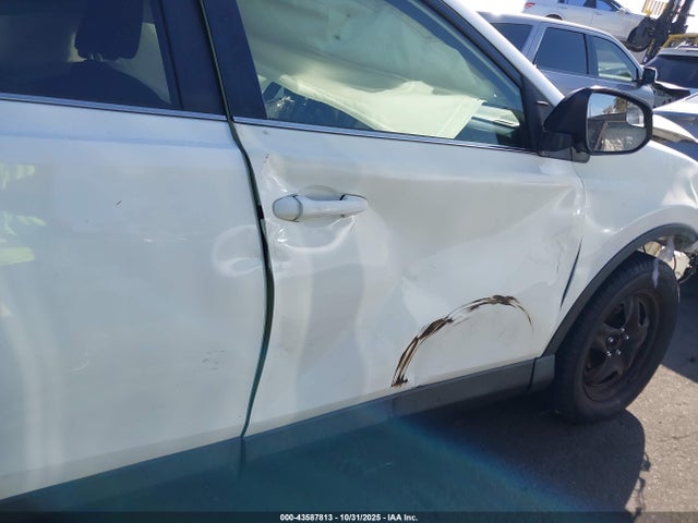 Toyota RAV4 LE 2017 JTMZFREV6HJ703560 Image 42