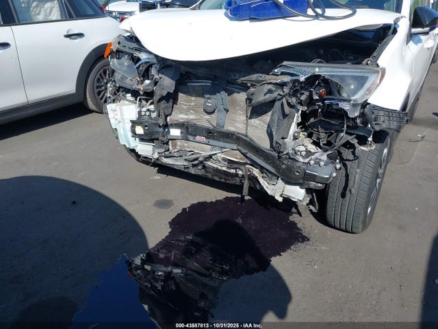 Toyota RAV4 LE 2017 JTMZFREV6HJ703560 Image 28